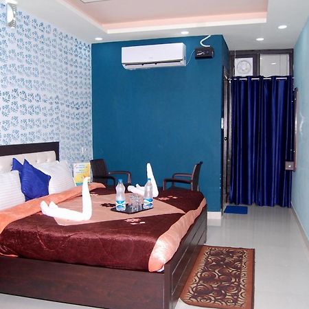 Hotel Devbhoomi Inn Rishīkesh Buitenkant foto