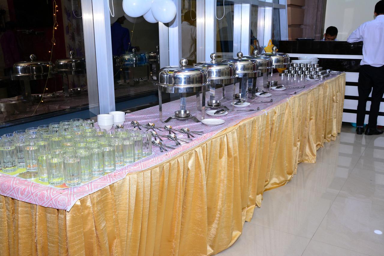 Hotel Devbhoomi Inn Rishīkesh Buitenkant foto