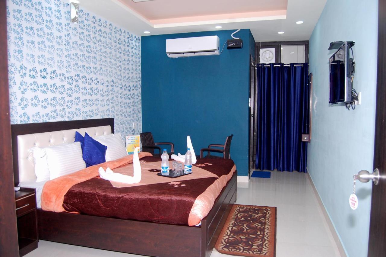 Hotel Devbhoomi Inn Rishīkesh Buitenkant foto