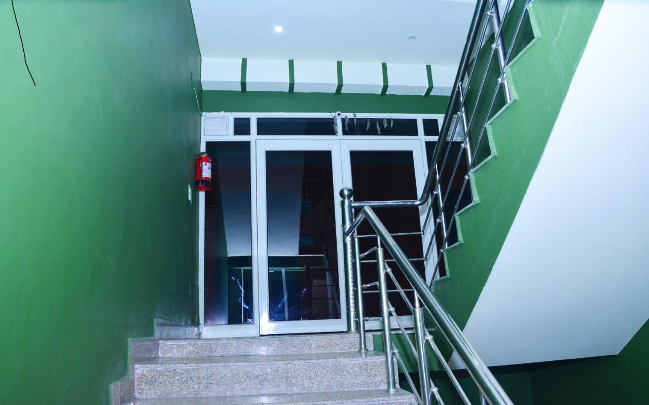 Hotel Devbhoomi Inn Rishīkesh Buitenkant foto